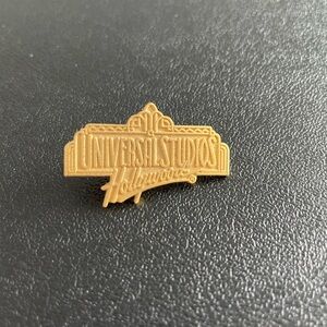 Universal Studios Hollywood Straight Back Gold Souvenir Pin